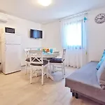 Apartment Marina