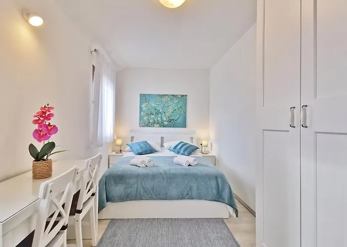 Apartment Marina