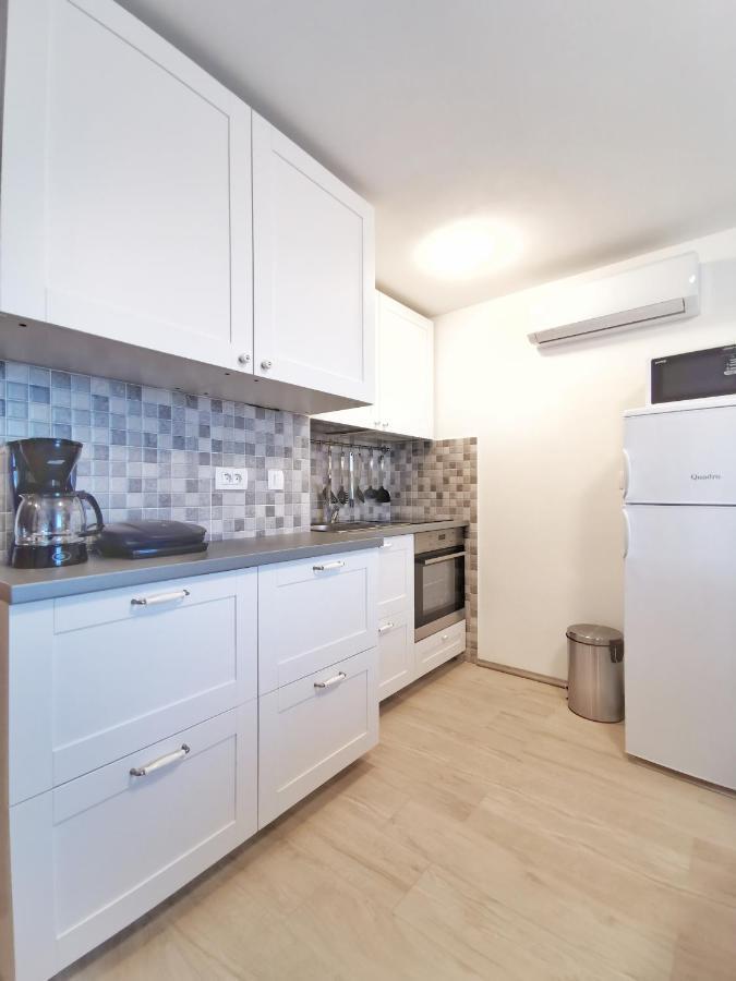 Apartment Marina *